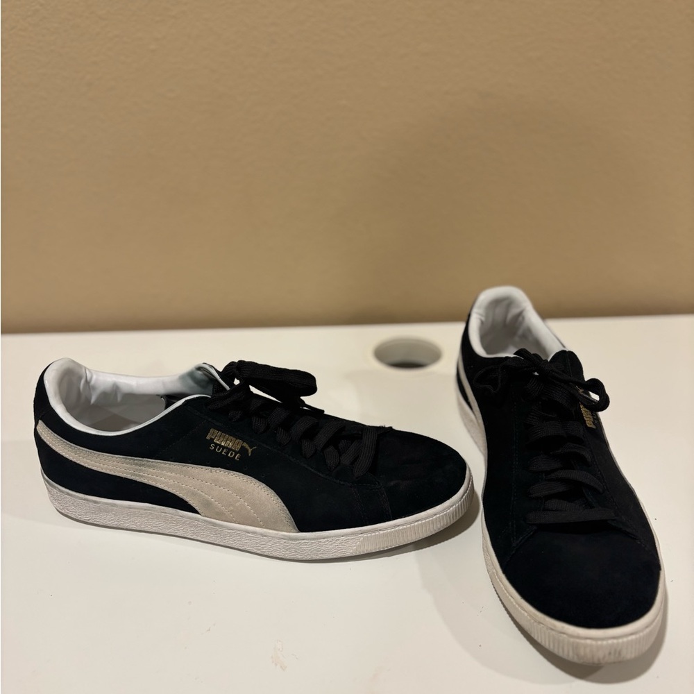 Puma Suede Black and White Men's Sneakers